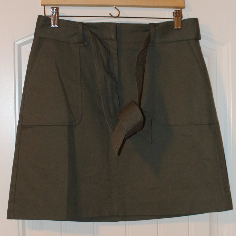 LOFT Outlet Cargo Skirt Green - Sz 4